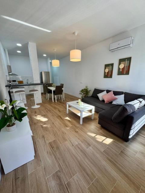 Apartamento Jardin Del Mar Málaga Eksteriør billede